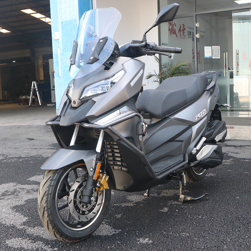 适合宗申赛科科龙rt2摩托车adv250保护前后保险杠摩托车保险杠