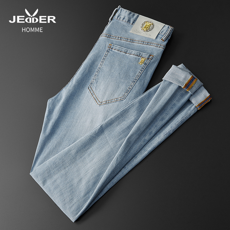 亲肤级浅色牛仔裤男春季新款男士修身小脚高端休闲裤秋季潮牌男裤