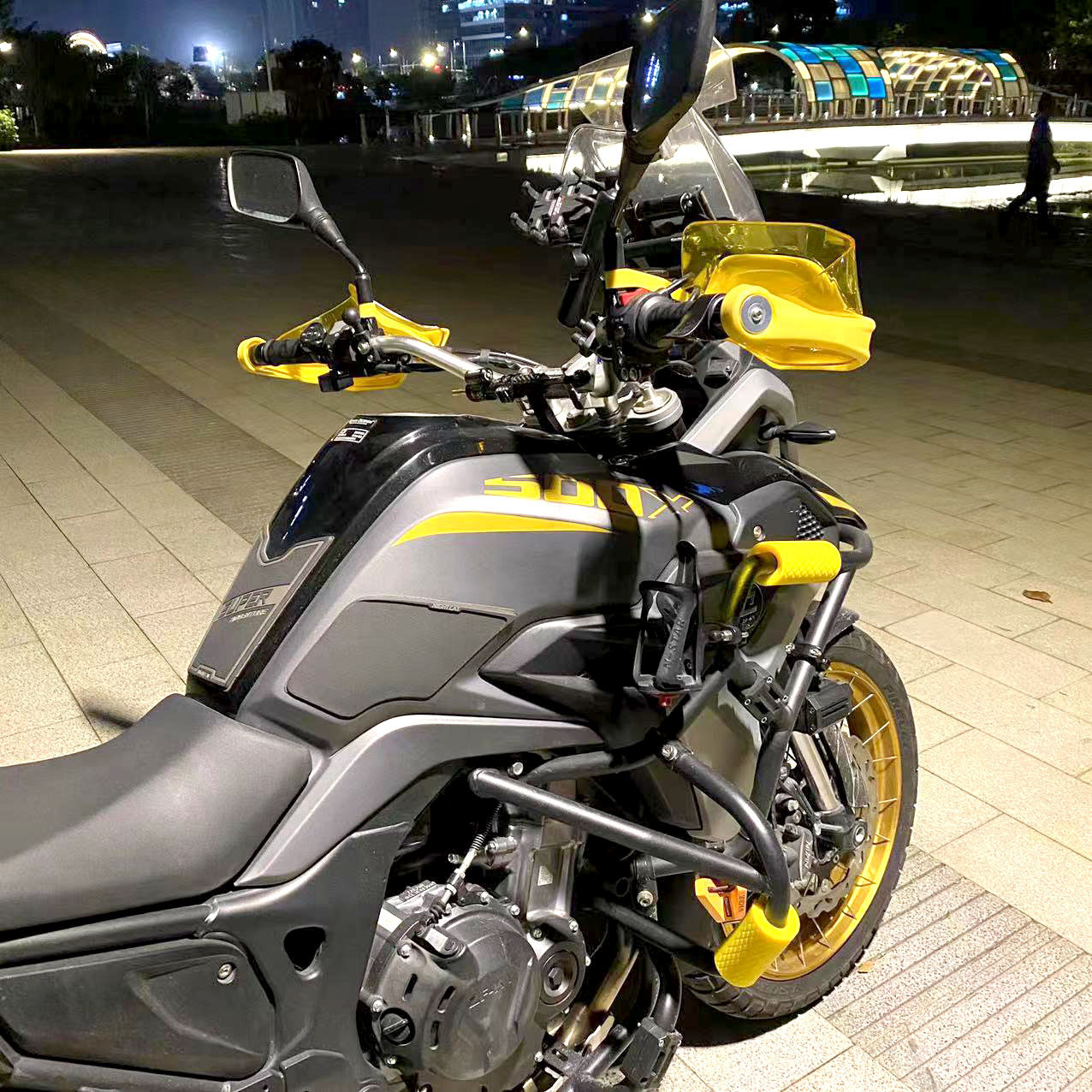 护杠珠峰凯越500x改装25mm管径保险杠防摔块个性摩托车保险杠