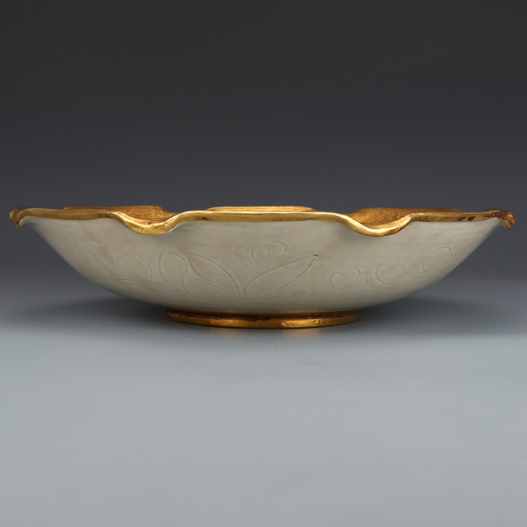 宋定窑乳白白釉包金镶宝石古董古玩收藏复古瓷器摆件