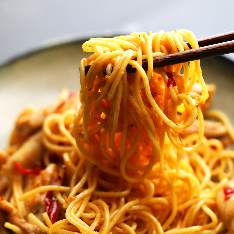 番尼新品手撕鸡丝拌面麻辣拌酱干拌袋装方便面冲泡方便面