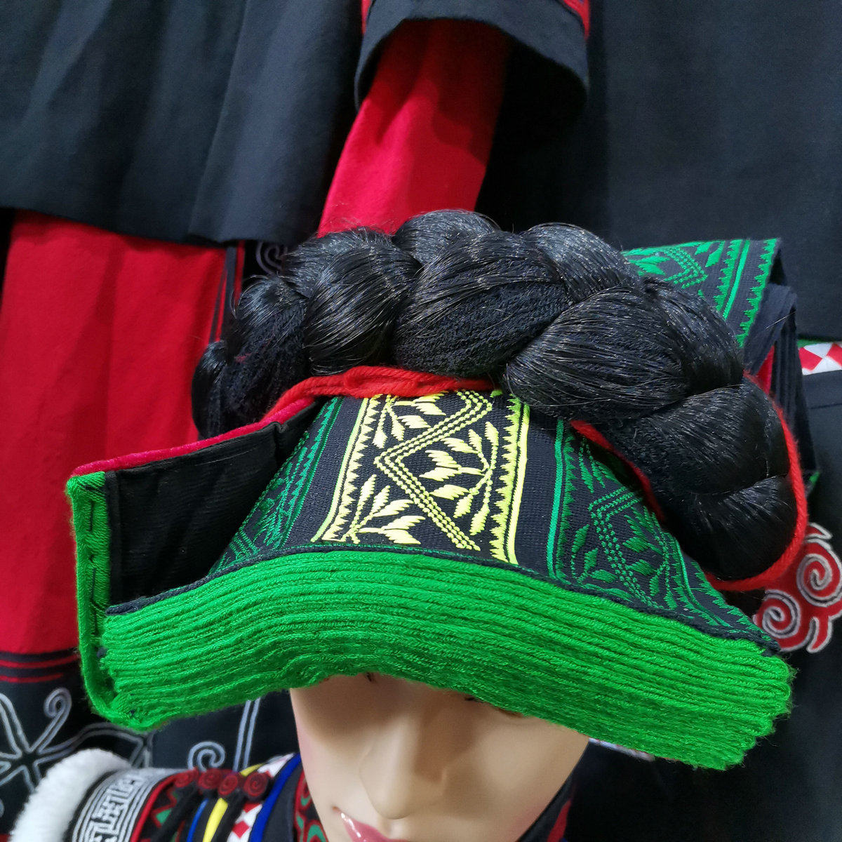 帽子四川凉山甘洛彝族瓦盖手工绣花女孩子结婚民族服装