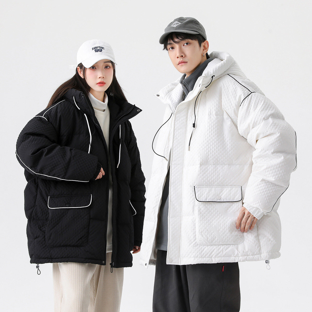 雪中飞2023秋冬新款情侣个性潮流宽松舒适连帽羽绒服