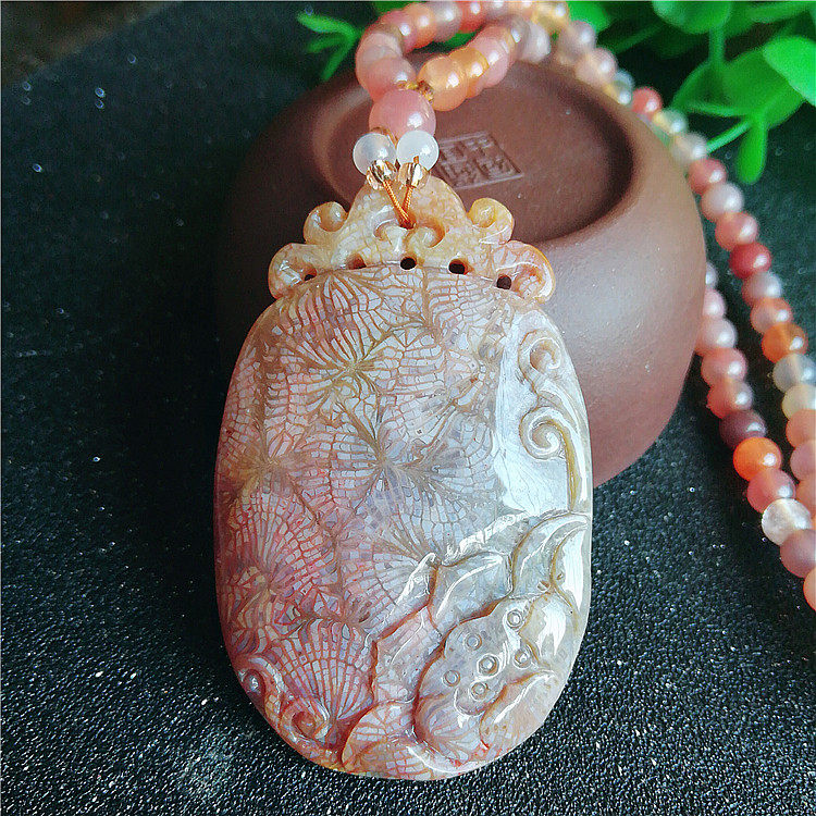 粉色珊瑚孤品天然凤尾吊坠玉化玉雕雕刻毛衣项坠