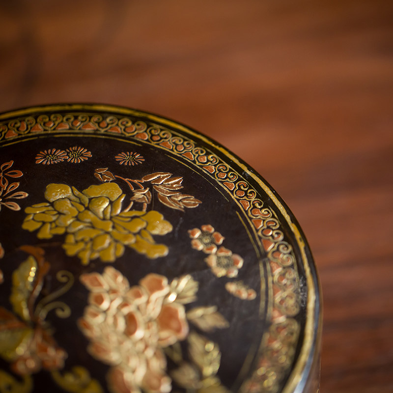 售出万历大漆描金花鸟纹盖盒文玩古董收藏漆器装饰摆件