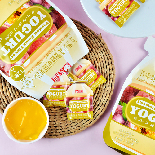 台湾sukhi乳酸蒟蒻果冻192g可吸果汁布丁芒果葡萄草莓乳酸菌零食