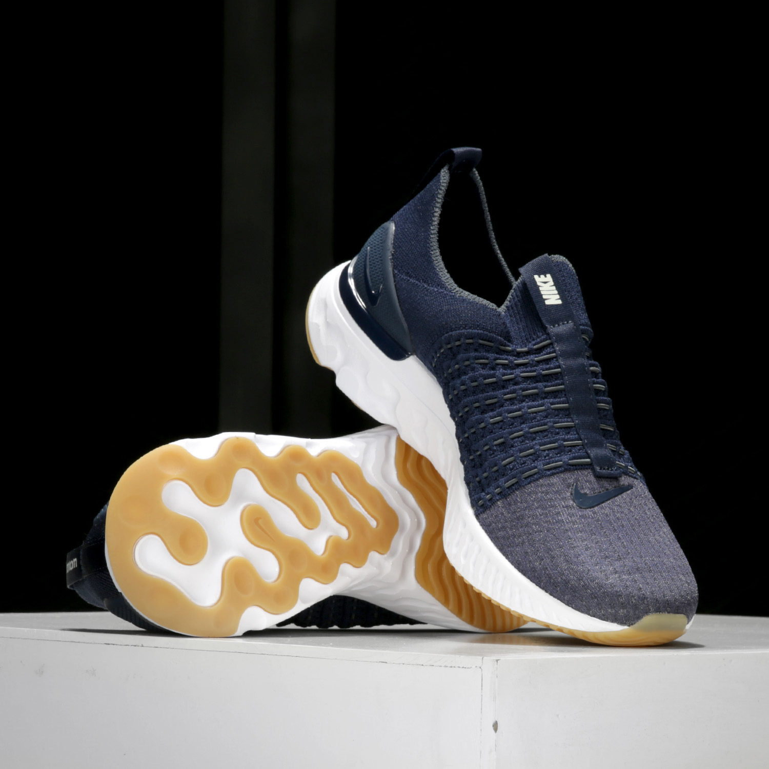 nike耐克正品2020夏季新款reactrun泡棉编织跑步鞋