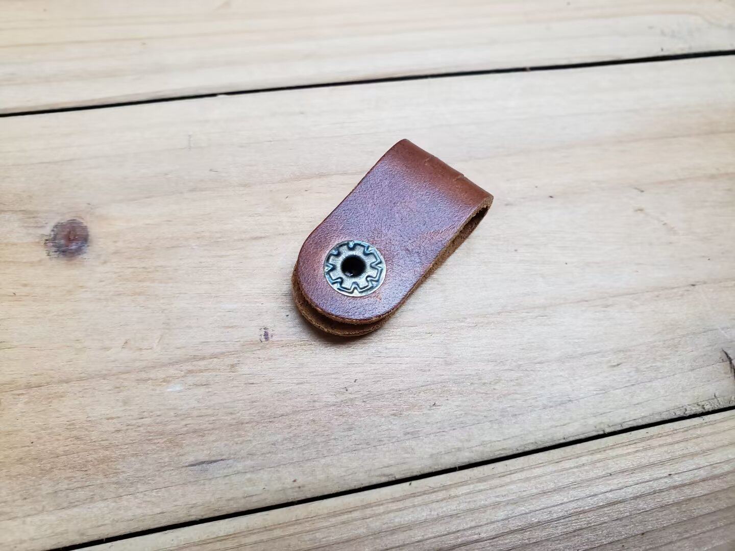 真皮缠线集线器耳机手机线绕线器理线数据线收纳耳机绕线器