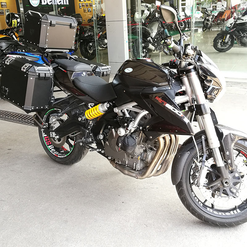 成威金鹏trk502trk251改装金边箱尾箱三箱尾架后备摩托车尾箱