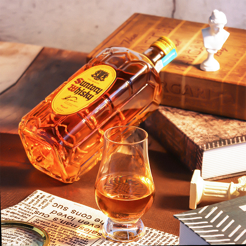 威士忌日本进口三得利角瓶700ml角牌调配配型日威威士忌