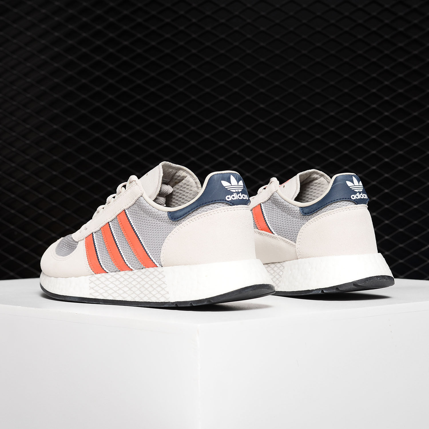 adidas阿迪达斯正品三叶草marathontech男子跑步ee4917运动休闲鞋