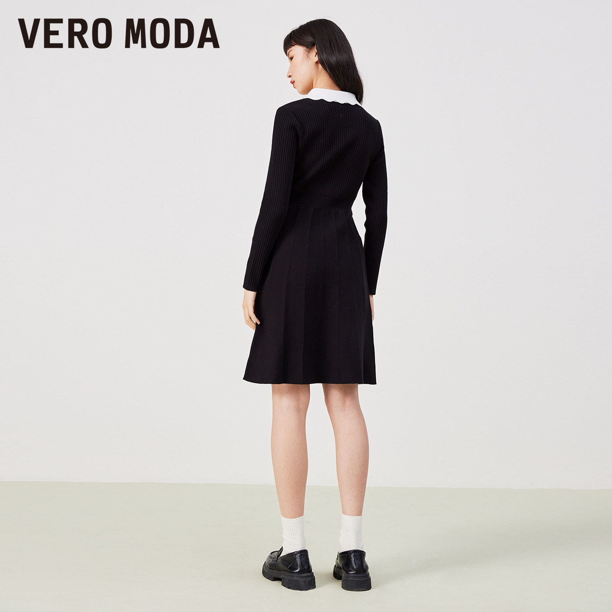 veromoda针织连衣裙2022秋冬新款撞色修身甜美连衣裙