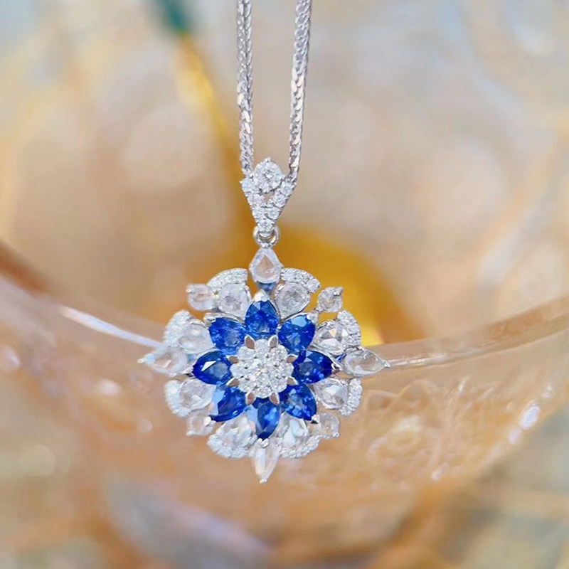 宝创1.45克拉天然皇家蓝宝石宝石花型吊坠18k金镶真金颈饰
