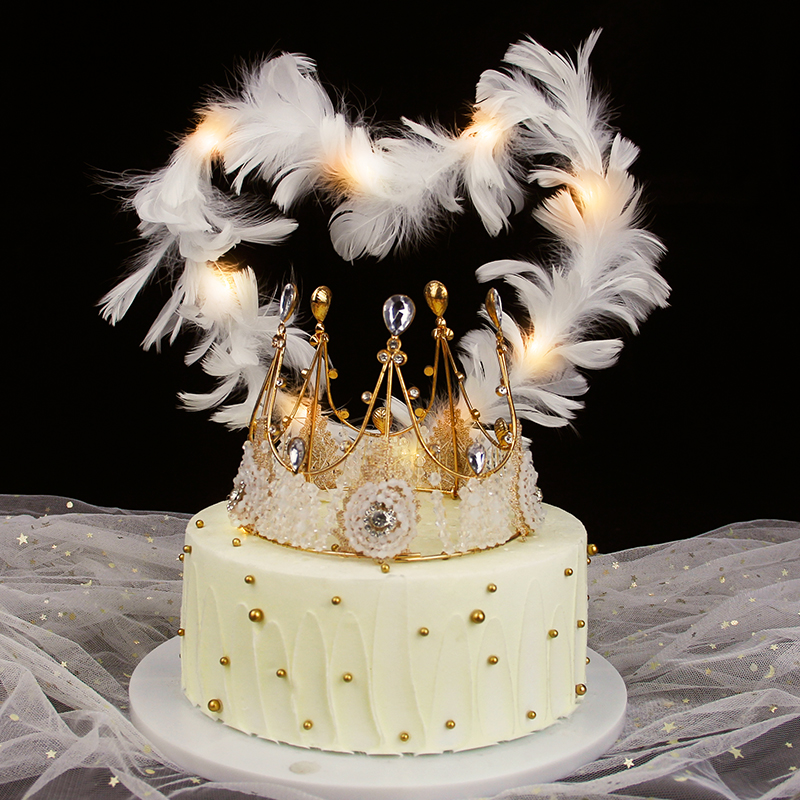网红红羽毛蛋糕装饰插件皇冠爱心天使翅膀彩灯生日节日装扮用品