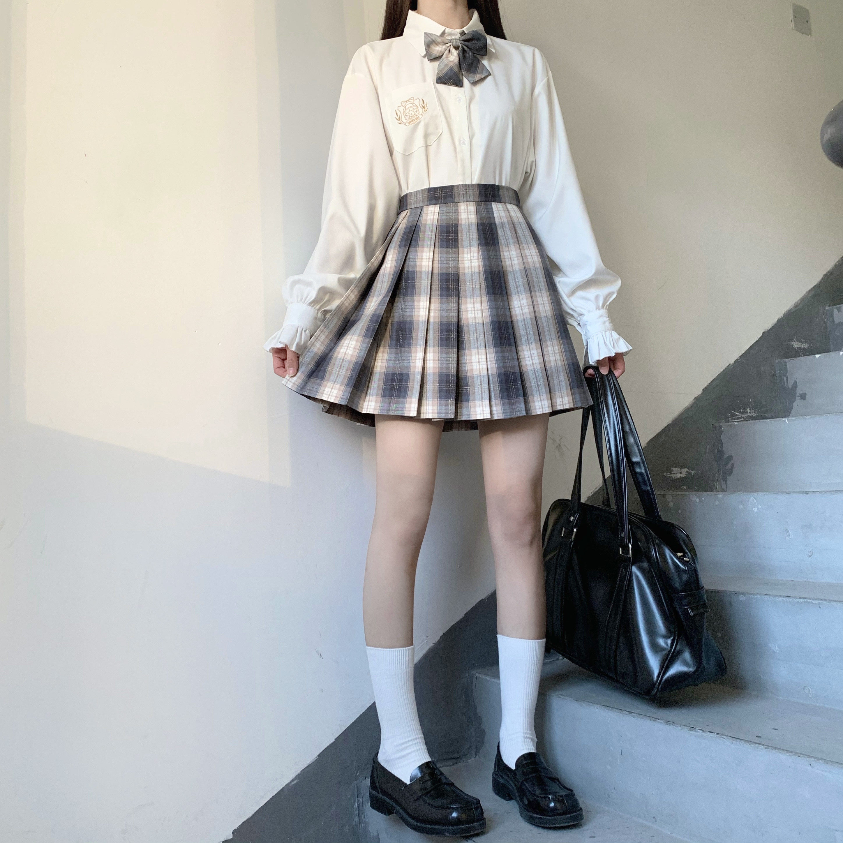 椿树树下jk制服亮晶晶金线格裙夏季短裙女学生jk