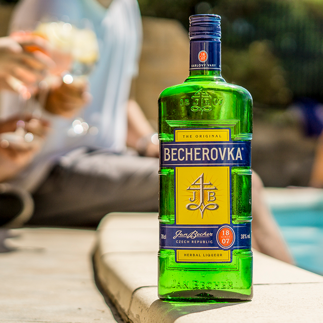 700ml冰爵利口酒becherovka捷克原装原装进口进口国温泉鲜花力娇酒