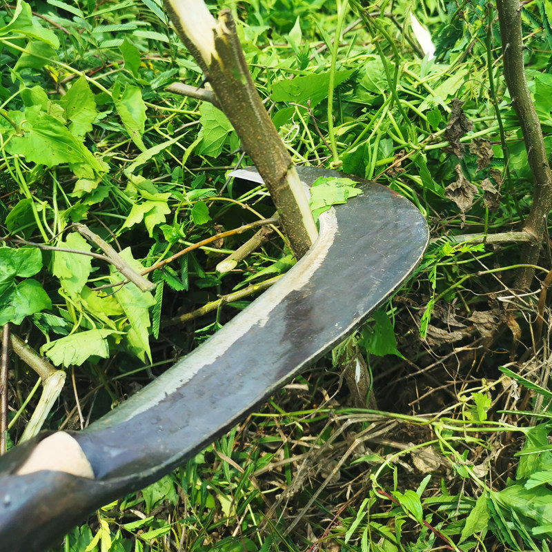 老式镰刀广西砍柴锰钢老款割草专用家用砍树刀镰刀