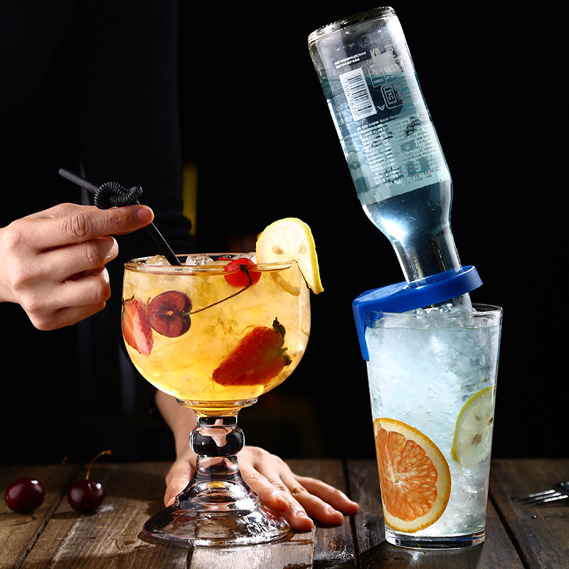 鸡尾酒卡扣创意玻璃杯倒扣高脚高脚杯杯子啤酒杯扎啤杯鸡尾酒杯