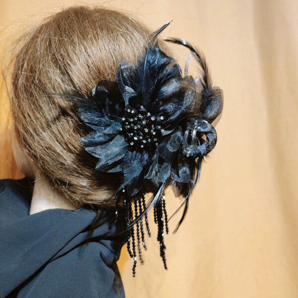 原创新品黑色羽毛水晶流苏抓夹女大号鲨鱼夹子发饰