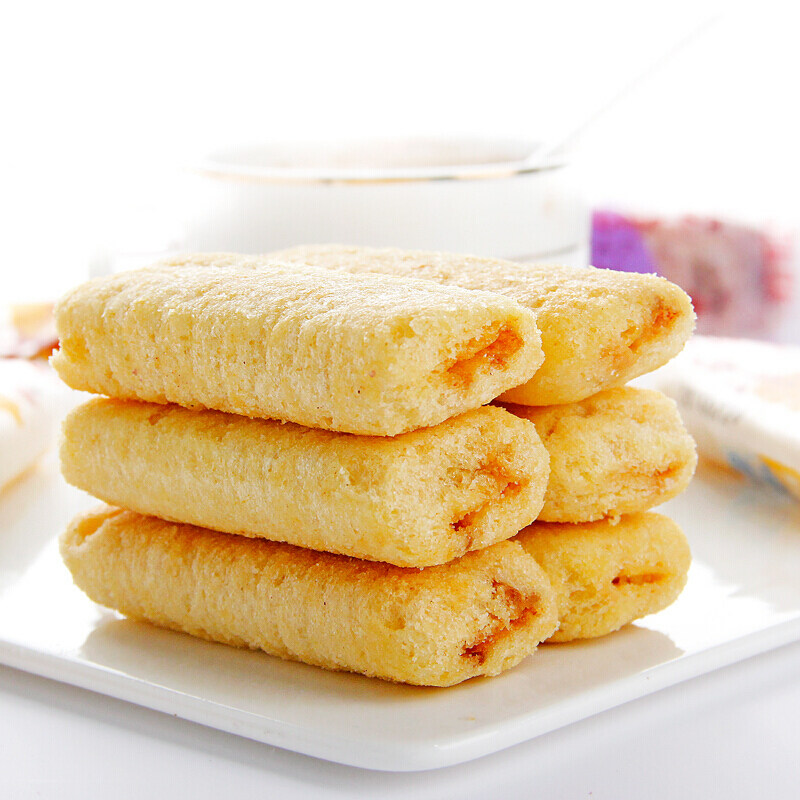 利客台湾风味米饼夹心饼干蛋黄芝士米果膨化夹心饼干
