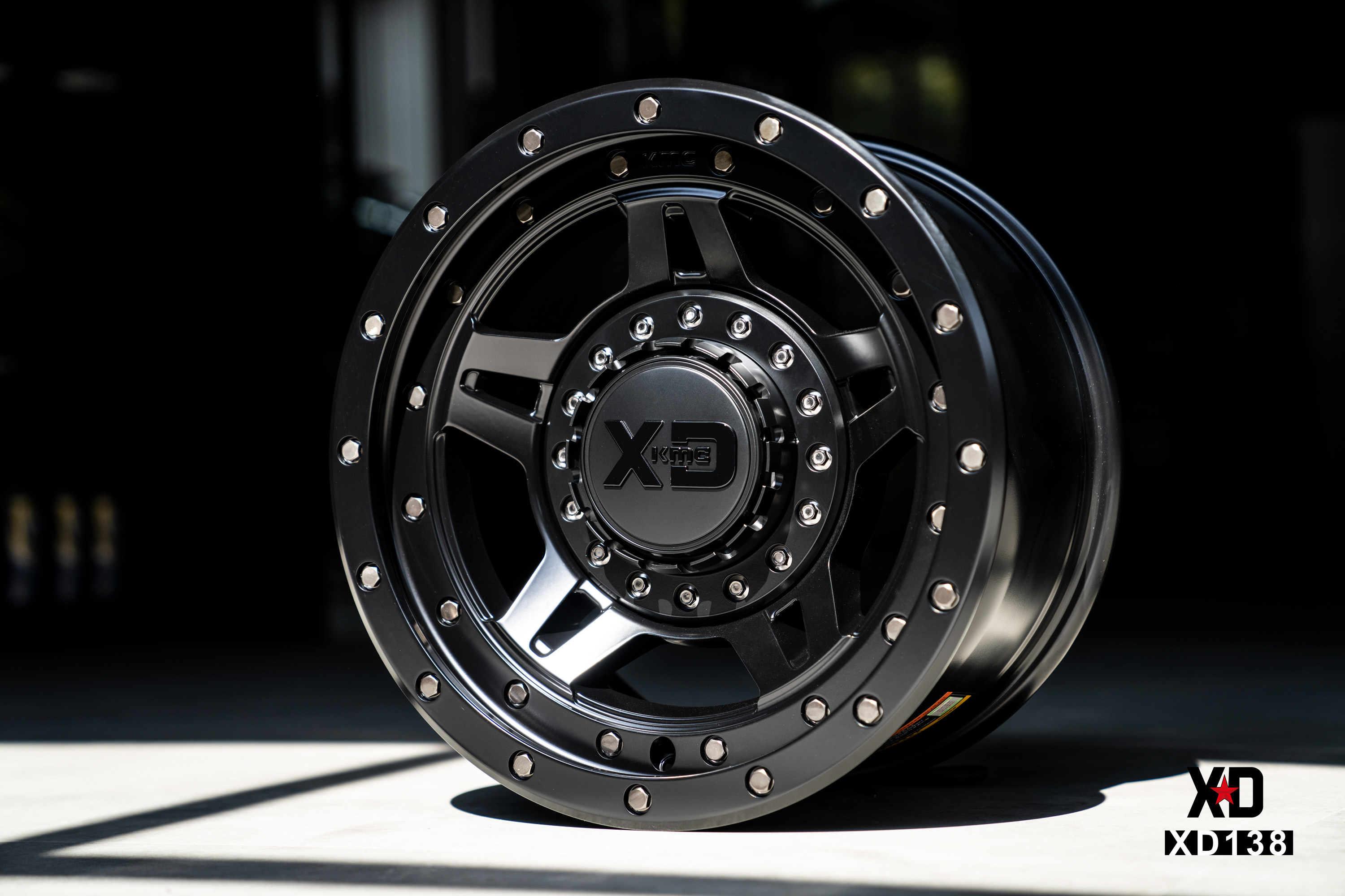 kmcxd138猛兽越野轮毂改装适用于牧马人坦途普拉多轮毂