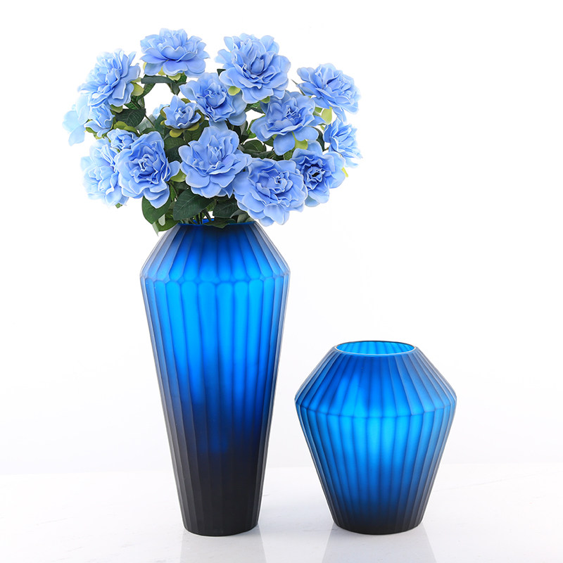 轻奢创意蓝色刻磨玻璃花瓶家居客厅样板桌面花瓶