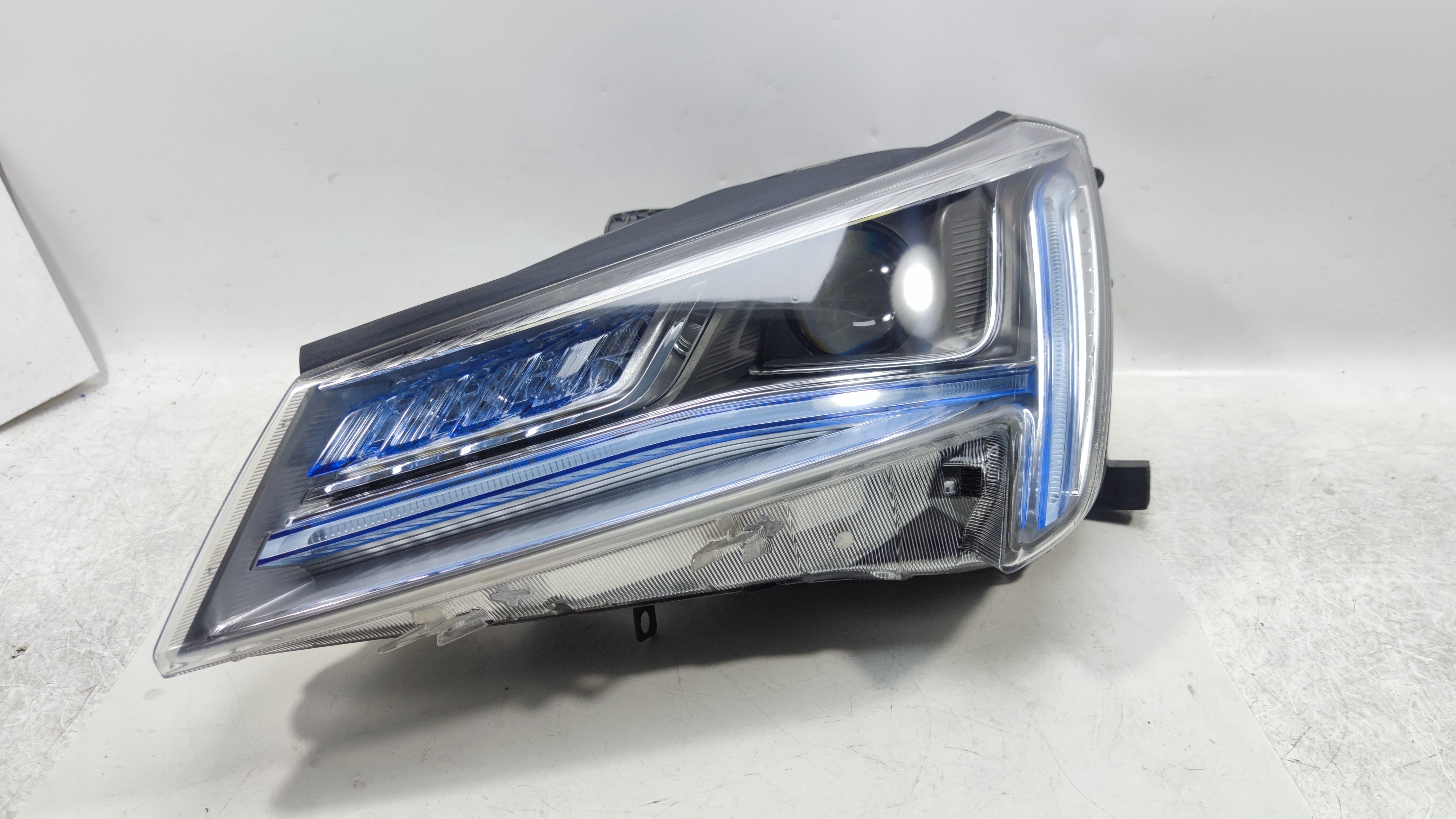 适用于宝沃bx5bx7bx6大灯总成氙气光灯led大灯总成