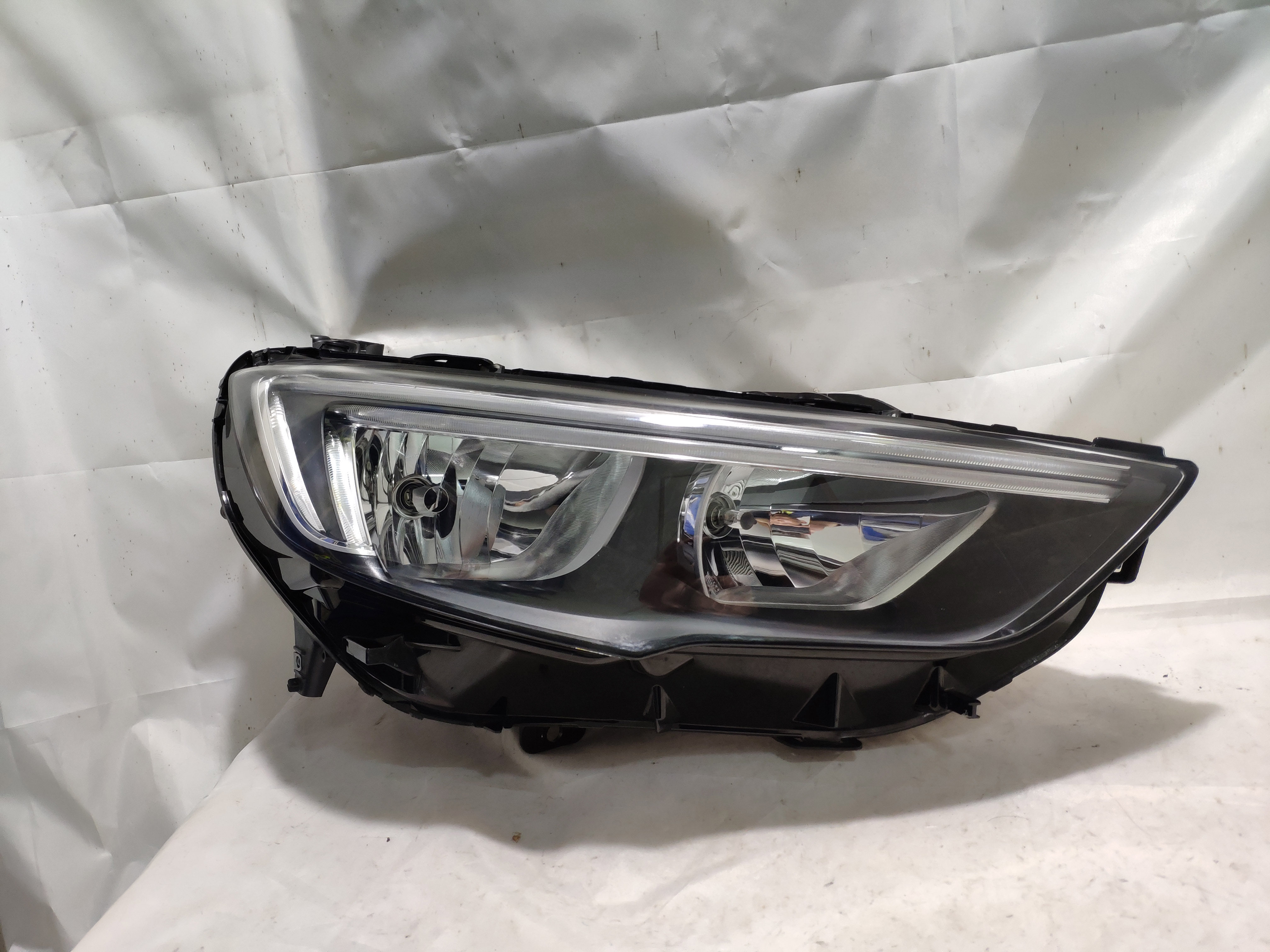 适用于别克君威微蓝大灯总成原厂led光灯行车灯改装大灯总成