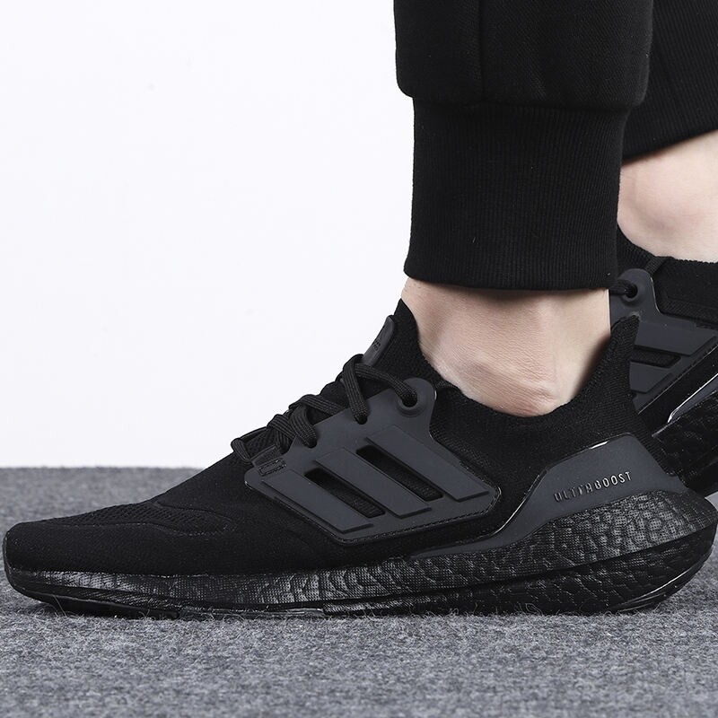阿迪达斯男鞋2022新款黑武士运动鞋ultraboost缓震跑步gz0127跑步鞋