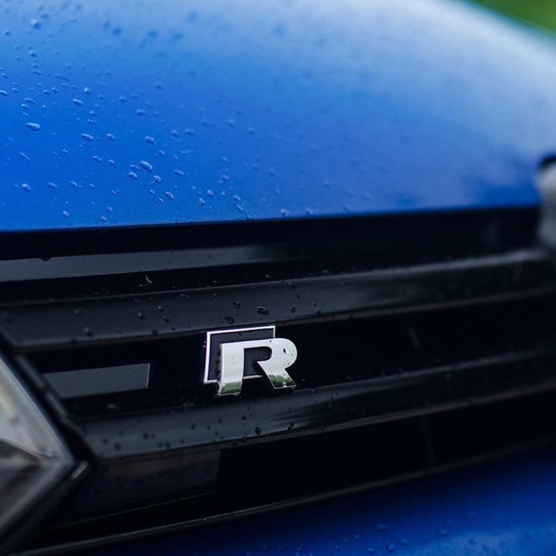 大众高尔夫cc尚酷迈腾速腾polo改装r车标rline侧标车贴尾标中网标