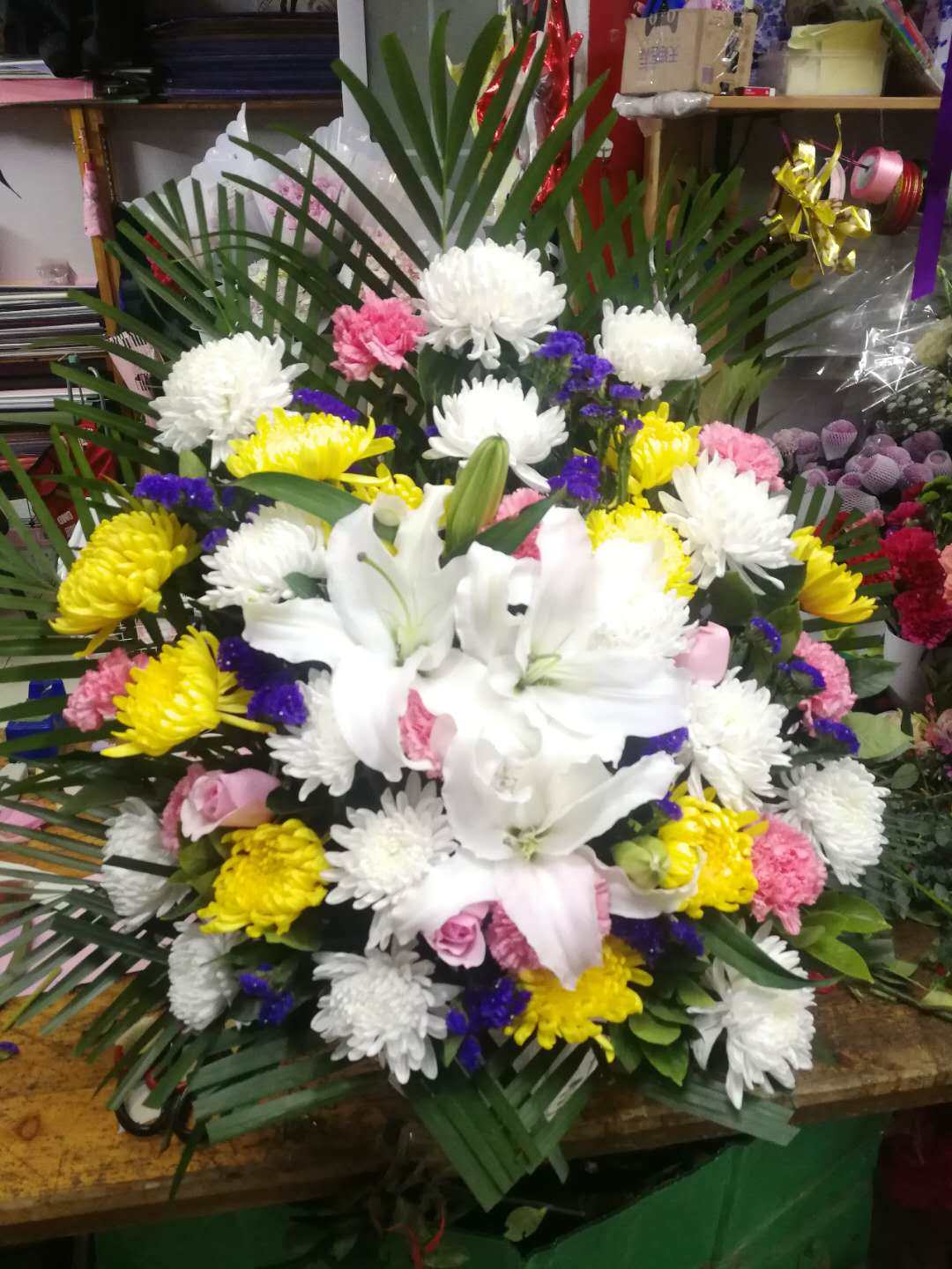 清明节鲜花扫墓上坟遗像墓碑花黄白菊鲜花篮花束花圈北京花乡草桥