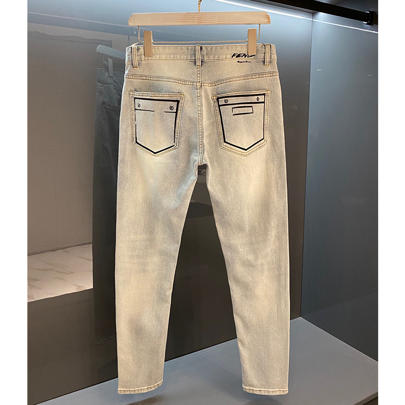 欧美高奢潮牌后袋创意手绘素描磨白浅蓝水洗丹宁修身小脚牛仔裤男