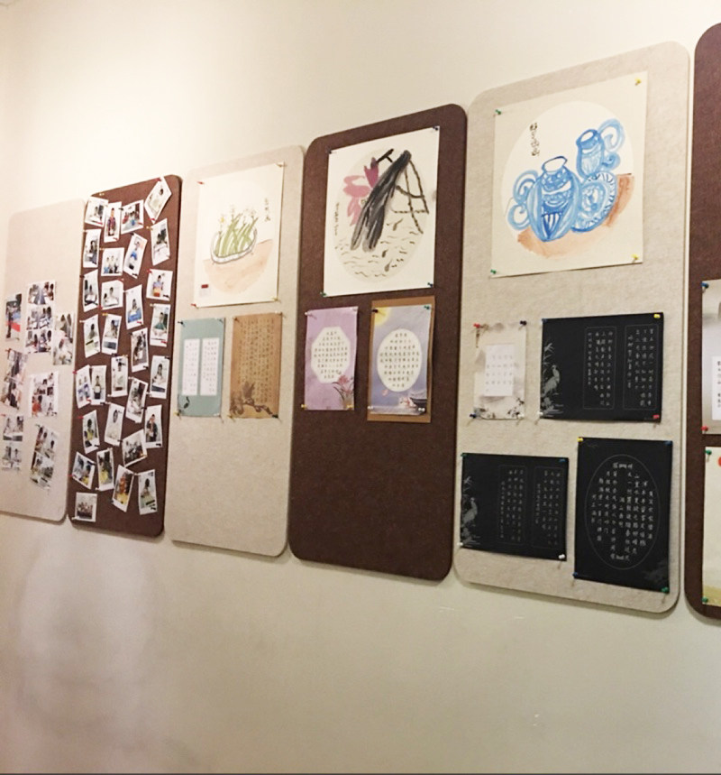 彩色毛毡板展示留言板照片墙背景墙幼儿园作品墙贴背胶自粘软木板