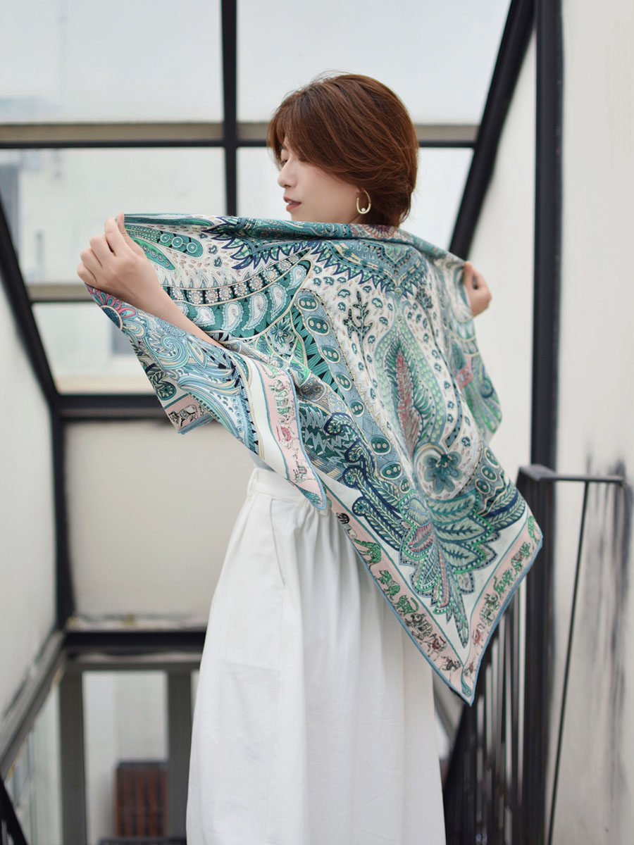 雨朵真丝羊毛围巾空调民族风正方形披肩春夏季大方围巾