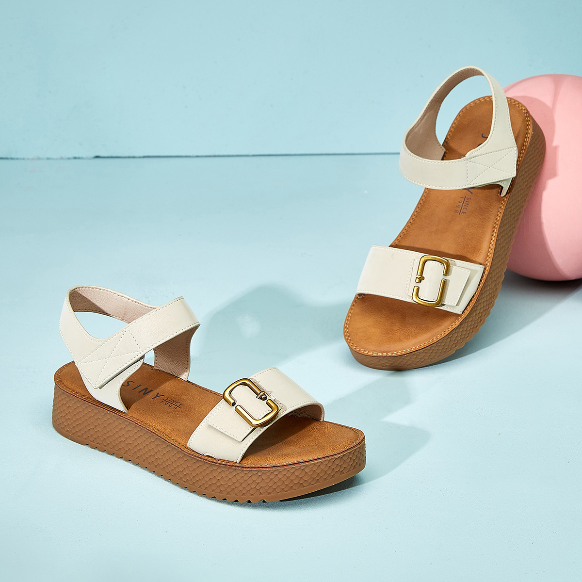 卓诗尼夏季新款女鞋鞋子通勤露趾百搭松糕厚底时装凉鞋