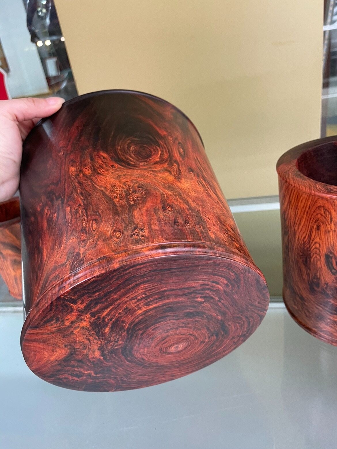 老挝大红酸枝笔筒交趾黄檀木雕摆件高级红木笔筒