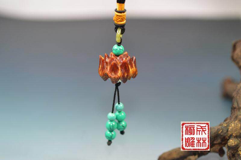 滴血莲花菩提子挂件手把件 刀工雕刻制作 木鱼果菩提佛手菩提