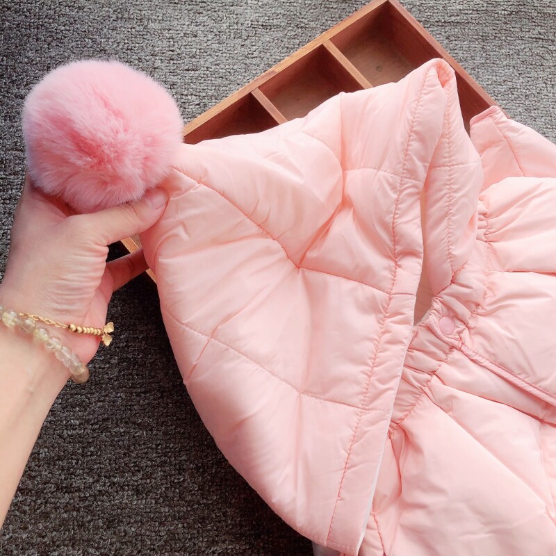 婴儿羽绒斗篷女宝宝冬季保暖防风外出披风秋冬披风