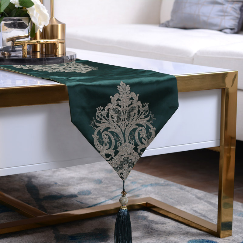 北欧烫金桌旗轻奢高档手工刺绣钩花桌布中式桌旗