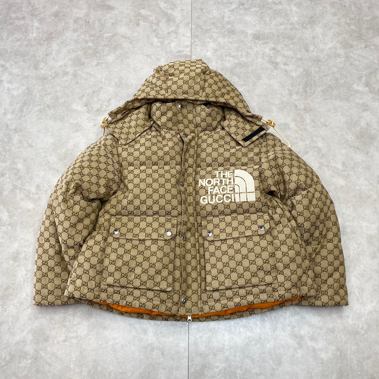 GUCCI X THE NORTH FACE北面 联名款 老花满logo连帽羽绒服 夹克