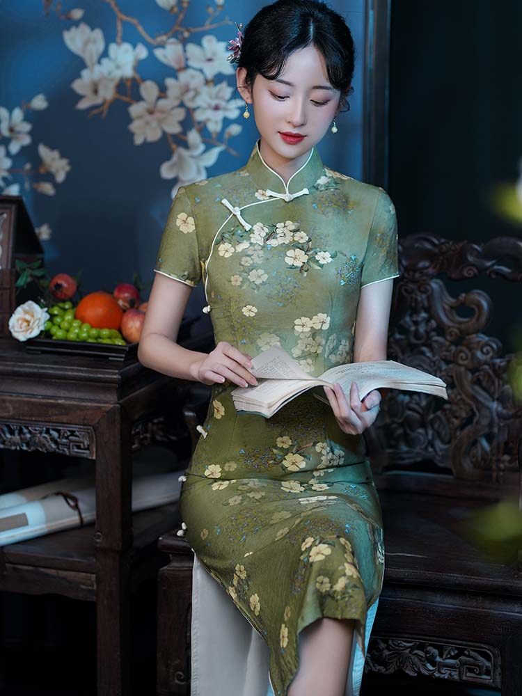 青绿色旗袍2022年新款印花苏式高级清新淑女温柔旗袍