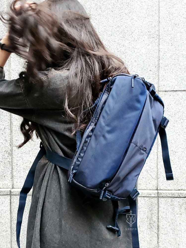 511斜挎包男士背包511lv10单肩多功能骑行战术胸包解放包