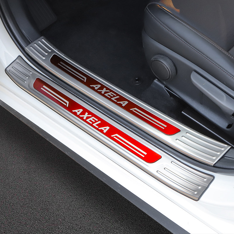 2020款马自达昂克赛拉改装门槛不锈钢迎宾踏板加长包边车身