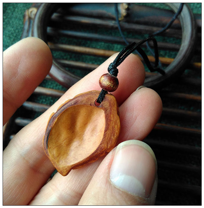 大鹏眼暴桃核手工打磨制作护身项坠吊坠趋吉避凶项坠