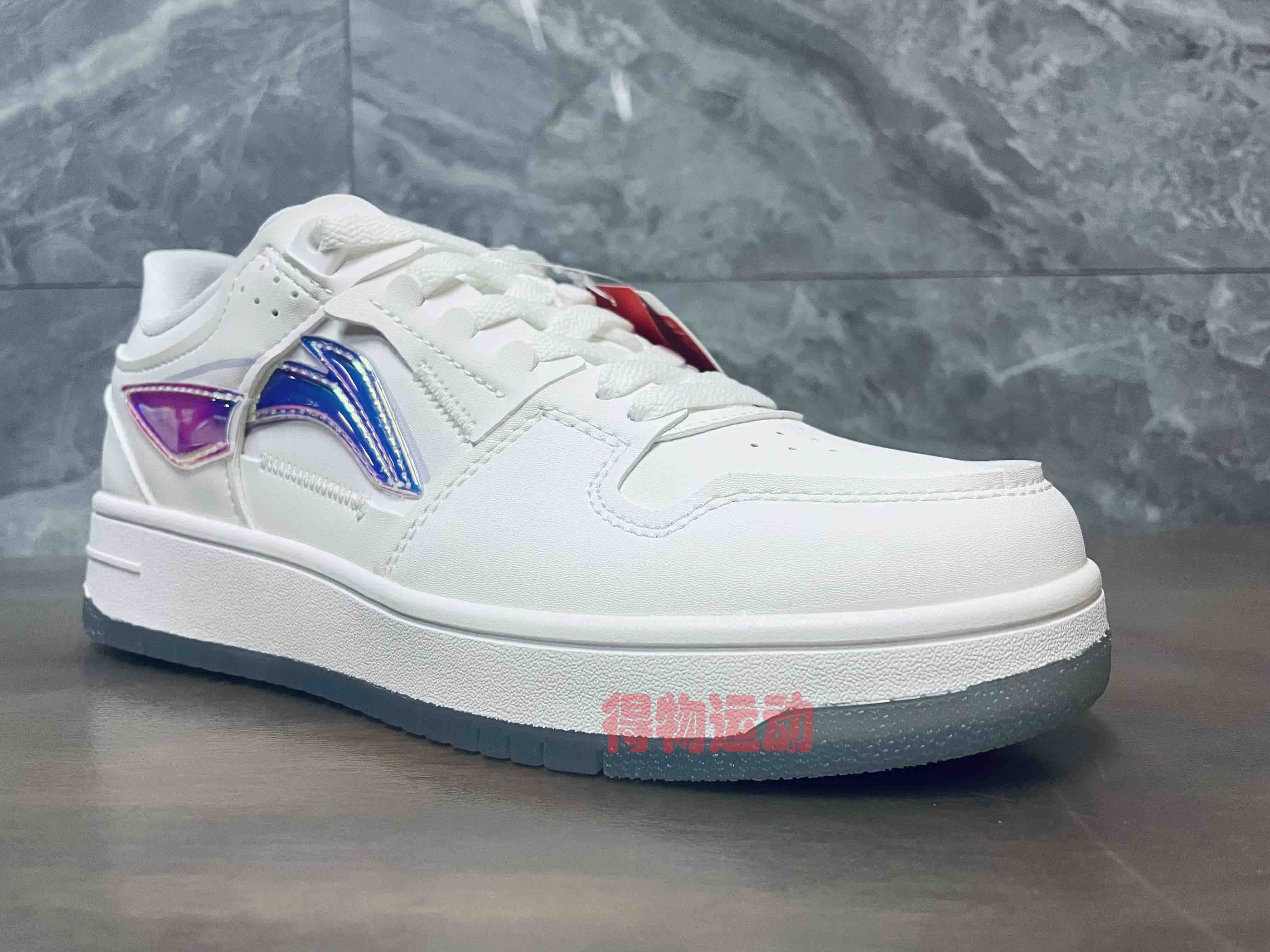 lining李宁天迹减震镭射百搭经典女子休闲小白鞋板鞋