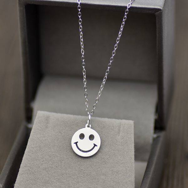 925银笑脸吊坠项链简约气质锁骨链纯银送闺蜜女友生日情人节礼物