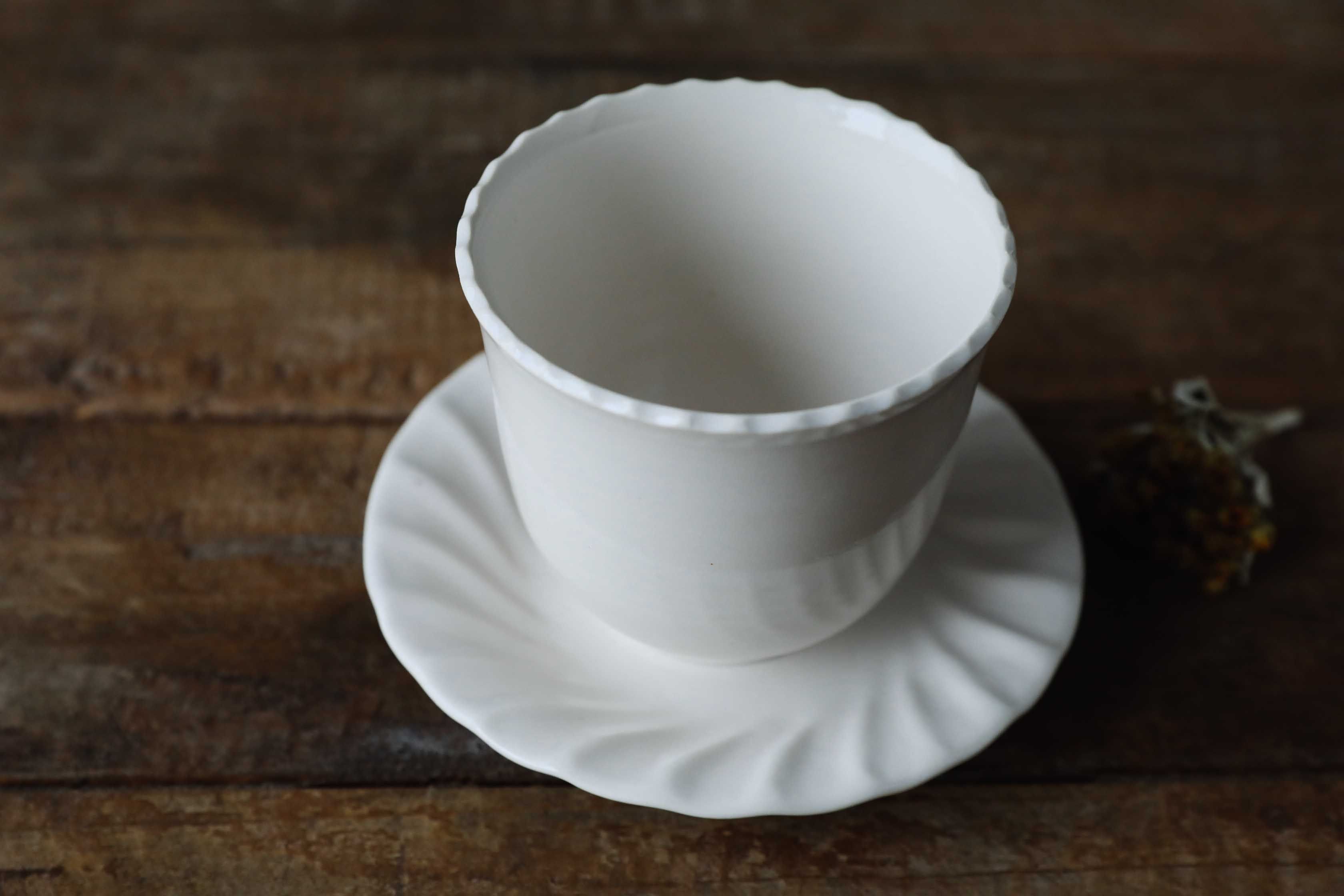 煨灶日本作家冈田直人白色茶杯汤吞花边猪口杯茶杯