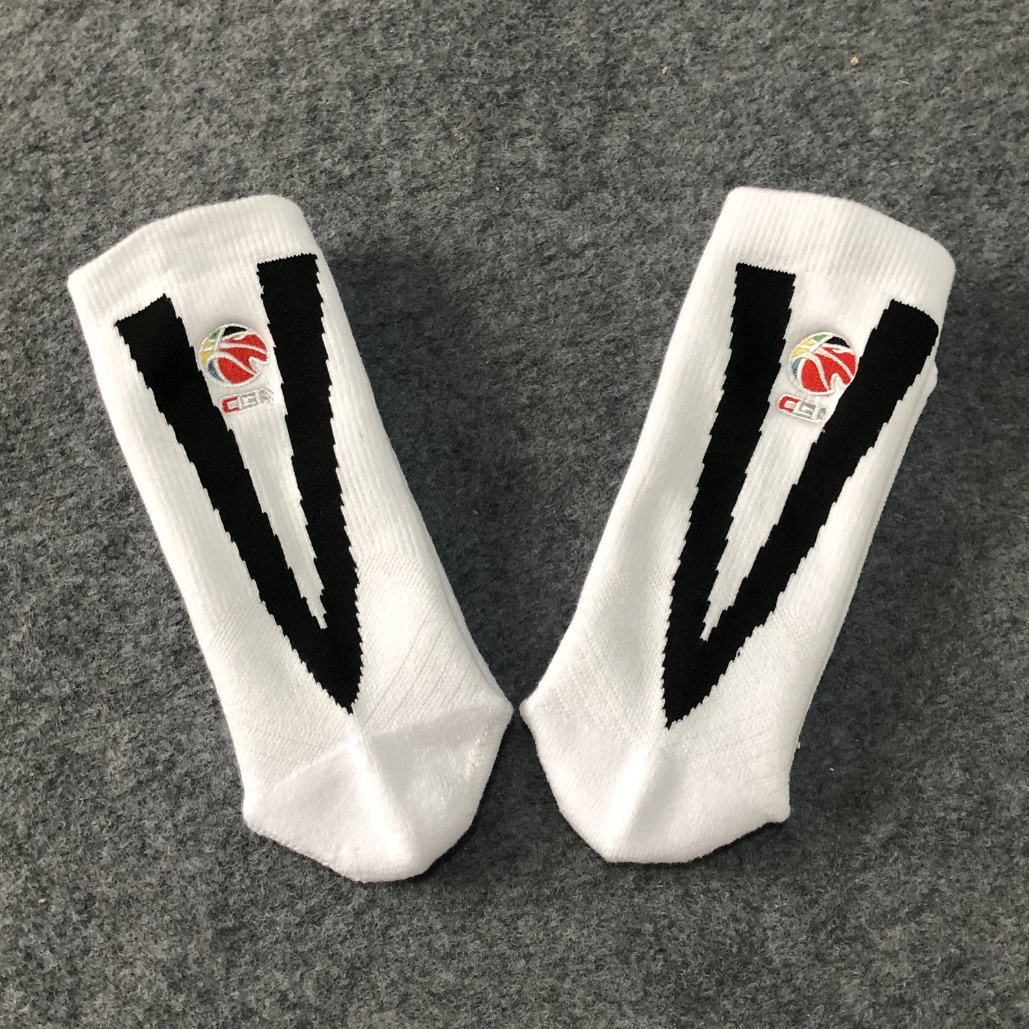 李宁运动不换不退商品特殊篮球袜毛巾透气防滑运动袜