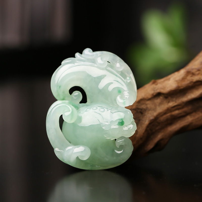 祥祯福到眼前天然翡翠吊坠冰种蝙蝠挂件张文大师颈饰