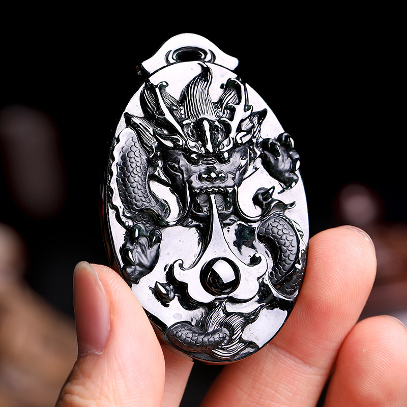 翡翠祥祯徐炼求雕刻墨翠龙行天下天然吊坠颈饰